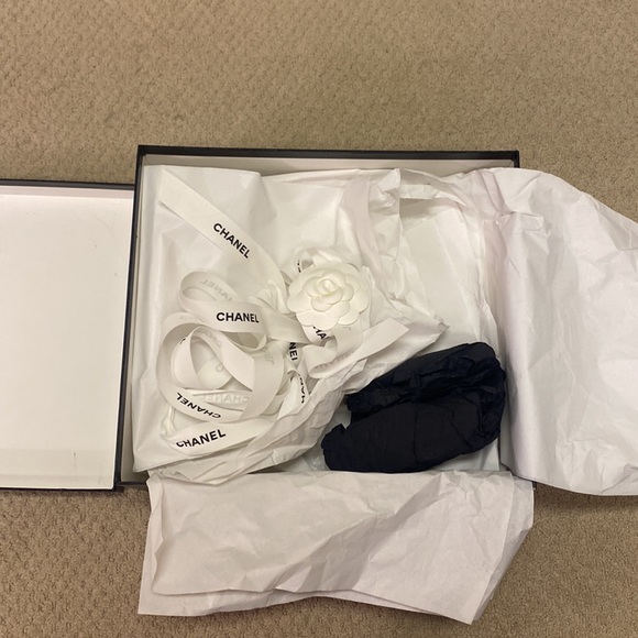 Chanel box - Picture 3 of 4